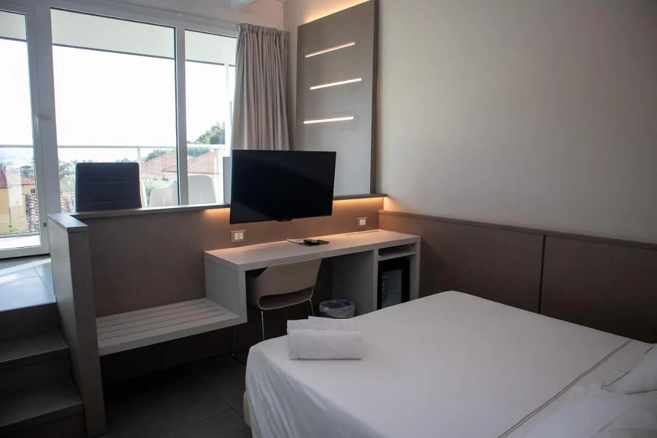 Poggio Hotel Аренцано