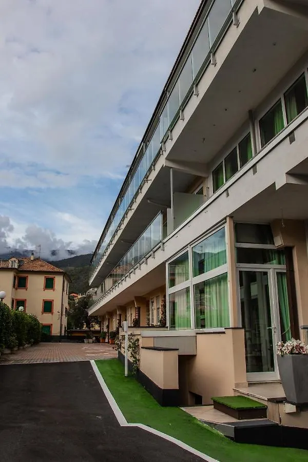 Poggio Hotel Аренцано Италия