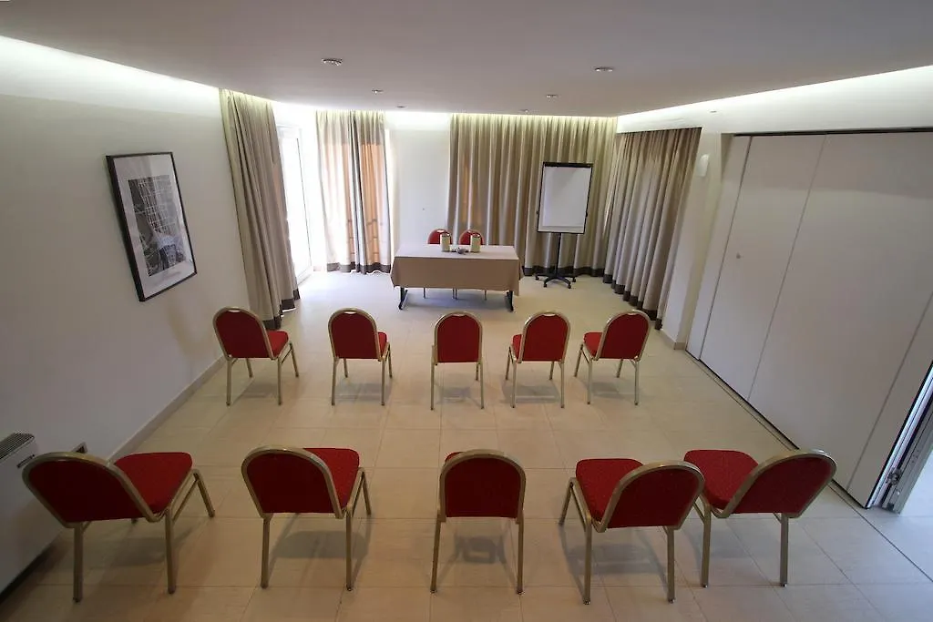 Poggio Hotel Аренцано 4*,
