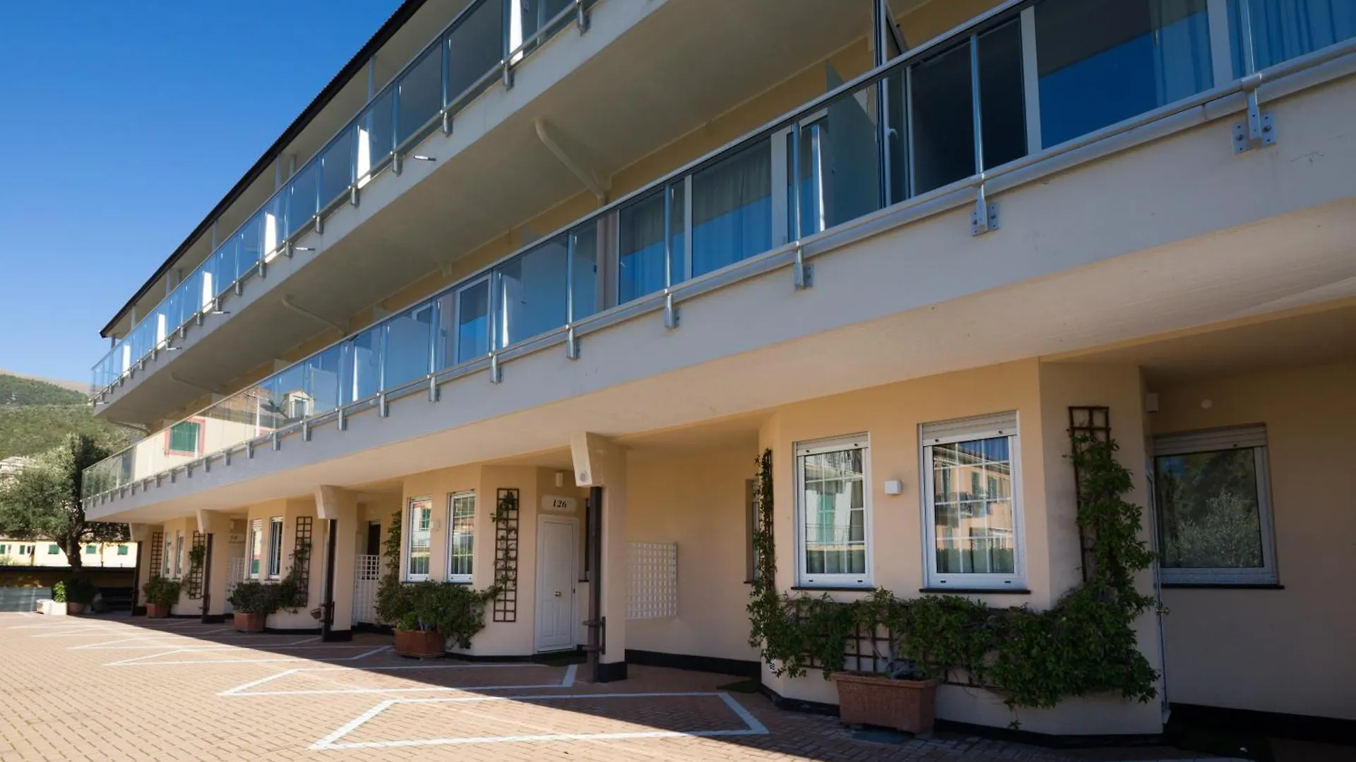 ****  Poggio Hotel Arenzano Italy